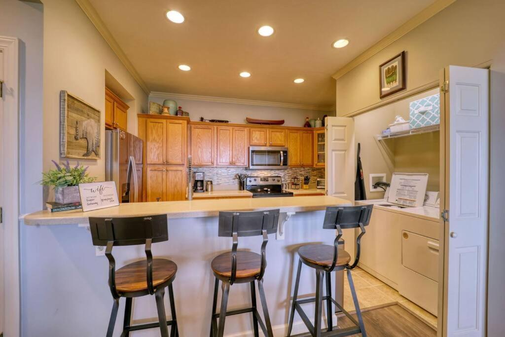 Bucket List Views Sugar Mountain Private Condo - 2Bed, 2Bath, Sleeps 6, Panoramic Views Of Mountains From Large Deck, Short Drive To Shopping, Restaurants, Cafes & Banner Elk Town Bagian luar foto