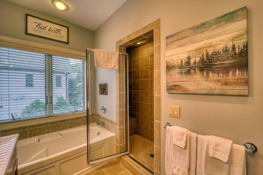 Bucket List Views Sugar Mountain Private Condo - 2Bed, 2Bath, Sleeps 6, Panoramic Views Of Mountains From Large Deck, Short Drive To Shopping, Restaurants, Cafes & Banner Elk Town Bagian luar foto