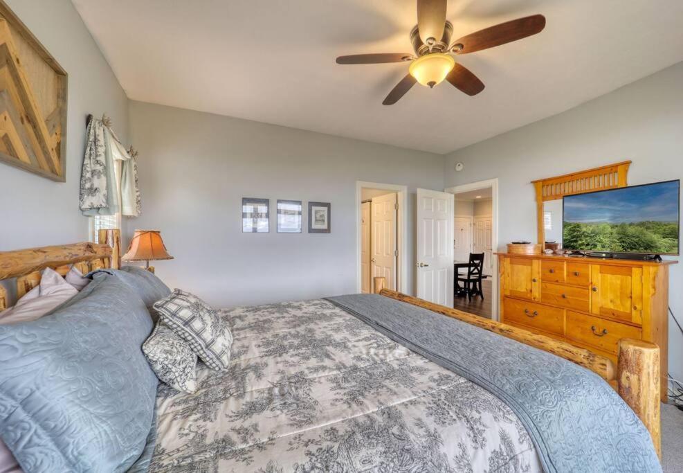 Bucket List Views Sugar Mountain Private Condo - 2Bed, 2Bath, Sleeps 6, Panoramic Views Of Mountains From Large Deck, Short Drive To Shopping, Restaurants, Cafes & Banner Elk Town Bagian luar foto